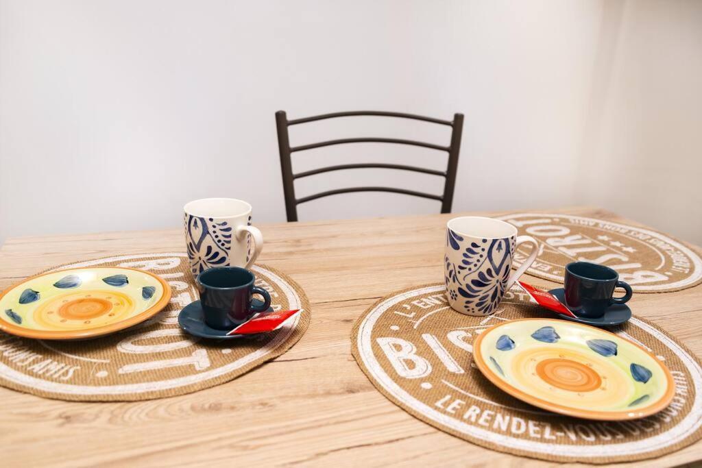 Artisti Home Napoli Bagian luar foto